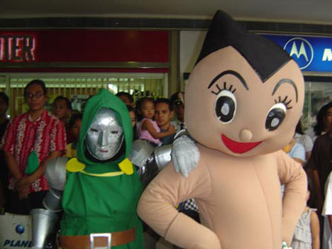 110364-CosplayAstro.jpg